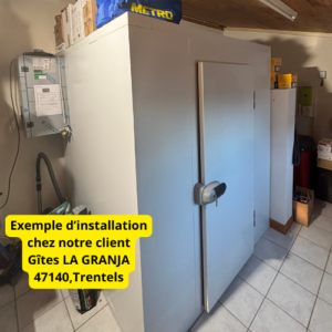 Exemple d'installation de la chambre froide froide positive avec groupe, de la marque TEFCOLD chez notre client Gîtes LA GRANJA
