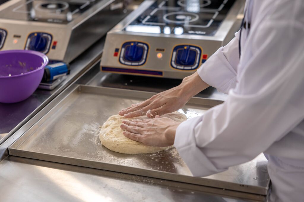 materiel de préparation en boulangerie patisserie